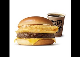 Breakfast burger w zestawie