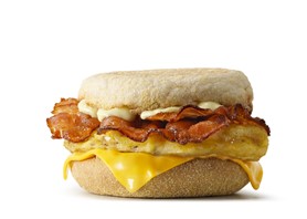Muffin 'n' Egg Cheddar & Bacon